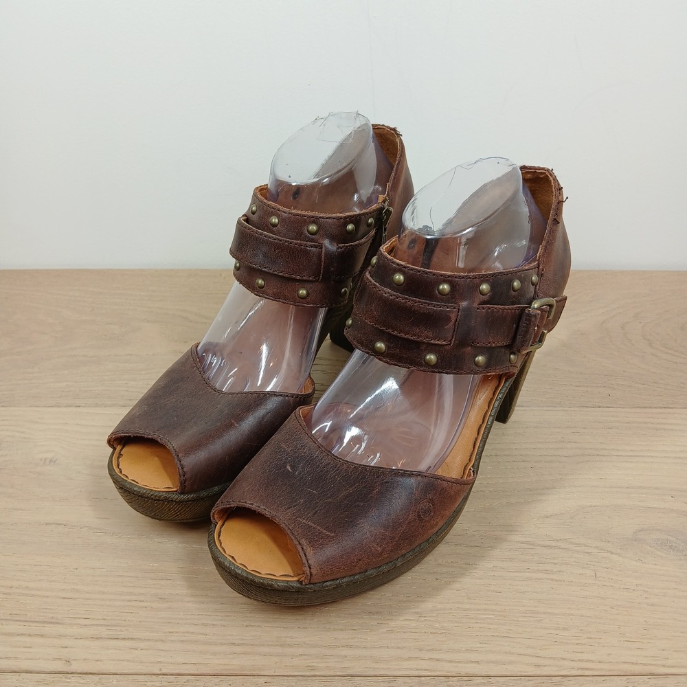Born Womens 11 Brown Leather Studded Peep Toe Platform Block Heel Sandals